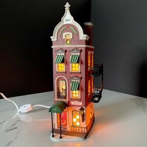 "Beekman House" Christmas in the City Snow Village by Dept. 56